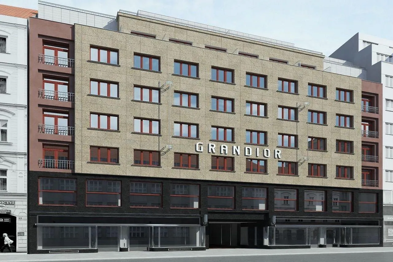 Grandior Hotel Prag 5*,